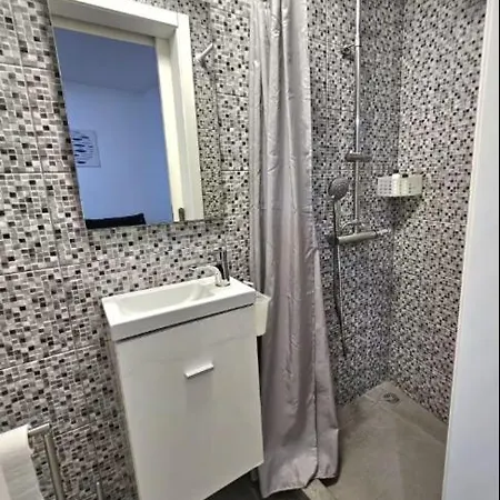 Ocean View I *